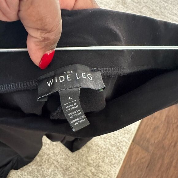 WHBM Black Wide Leg Pants L - Picture 6 of 8